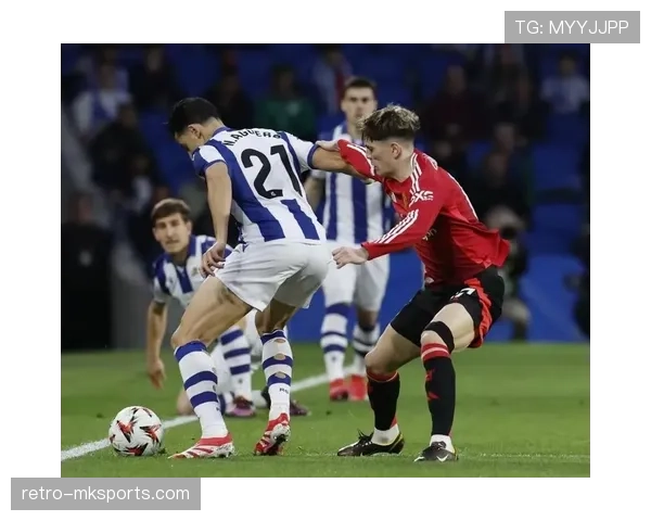 法兰克福欧联杯强势突围，亮眼表现晋级淘汰赛