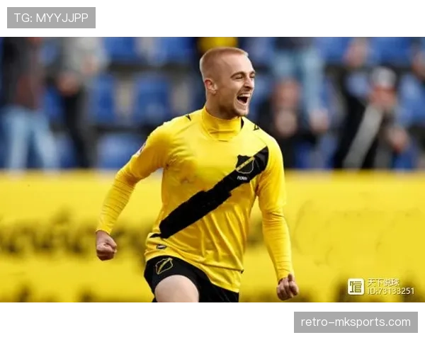 曹圭成助球队取胜，赛后强调团队合作彰显稳健表现